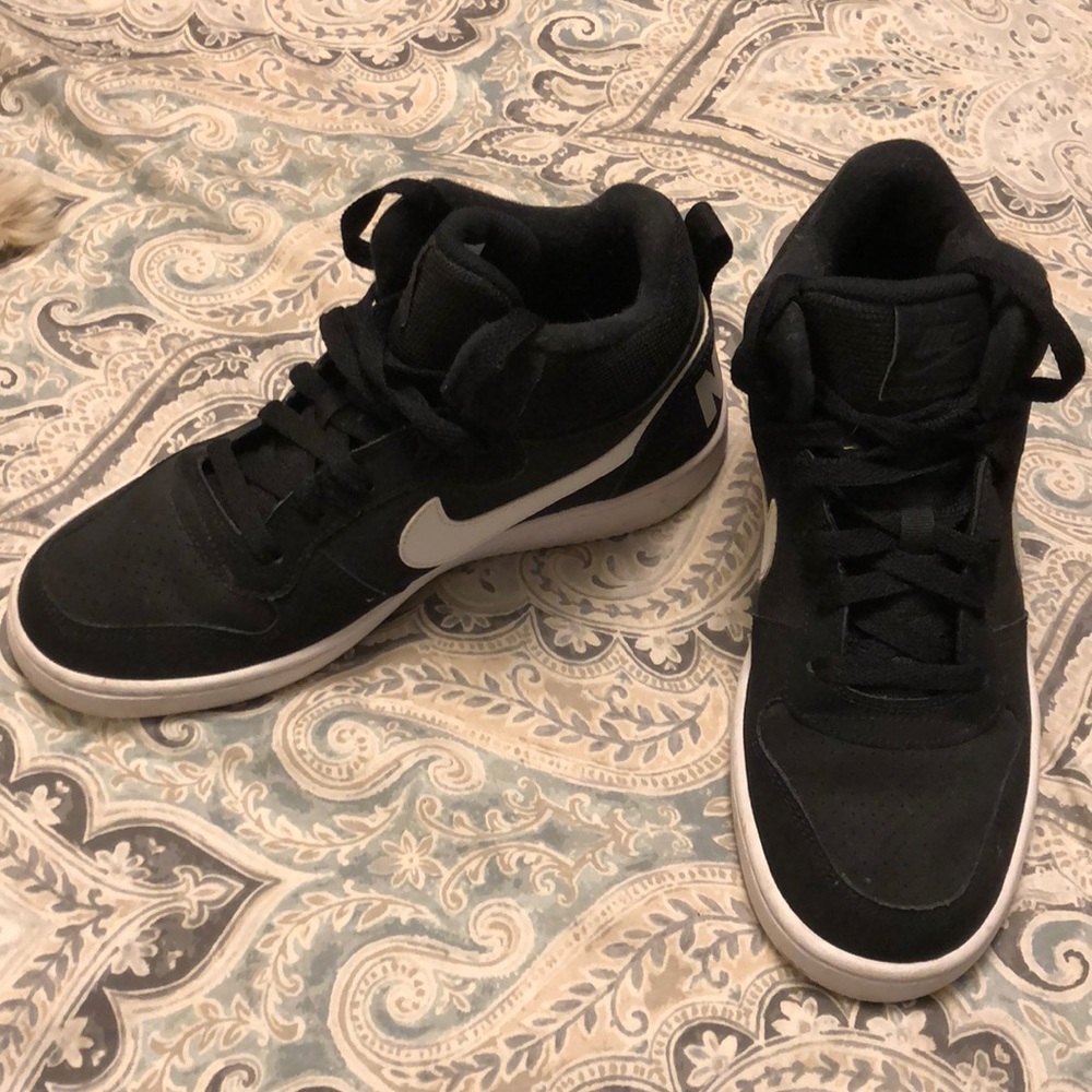 Black Nike Size 6.5y high tops